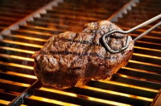 Como combinar churrasco e cerveja?